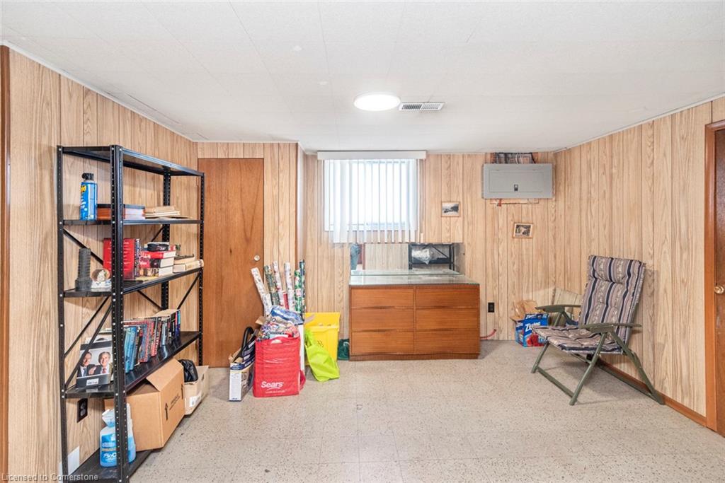 176 Walter Avenue S Property Photo 33