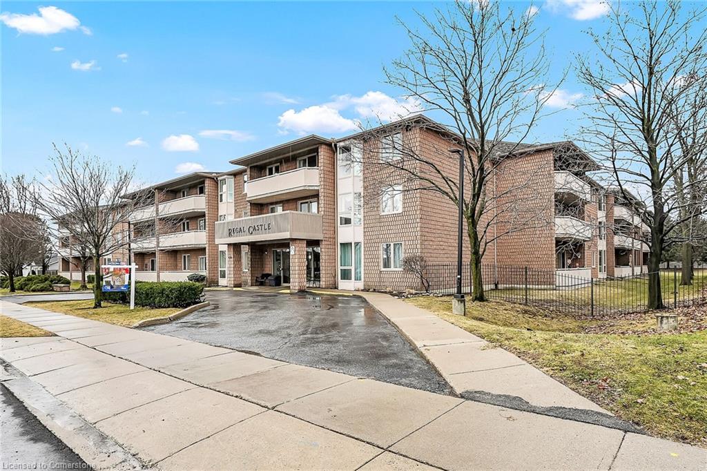 309-416 Limeridge Road E Property Photo