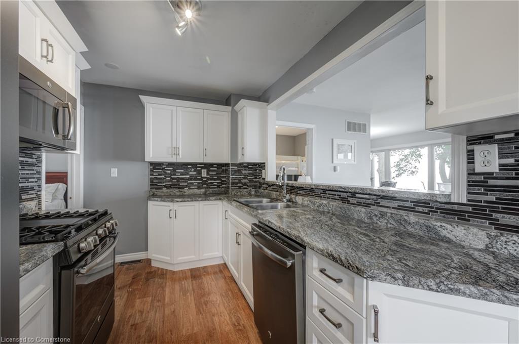 6274 Spruce Street Property Photo 4