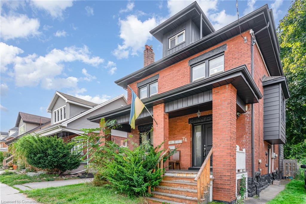 74 Kenilworth Avenue S Property Photo