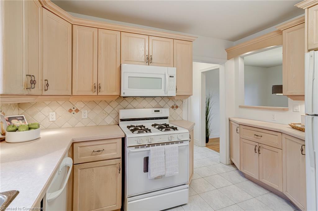 21 Gailmont Drive Property Photo 8