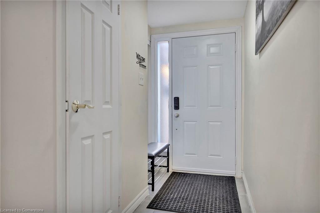 60-11 Harrisford Street Property Photo 6