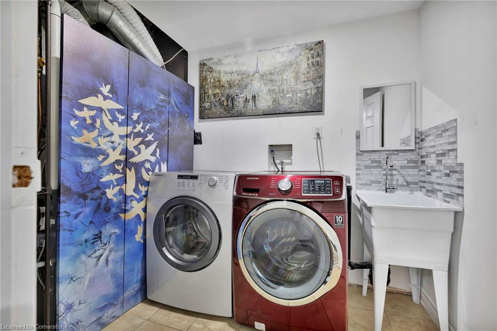 60-11 Harrisford Street Property Photo 22