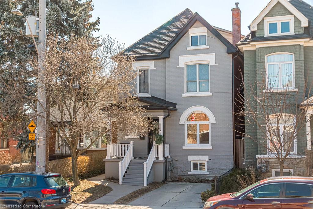 21 Murray Street W Property Photo 1