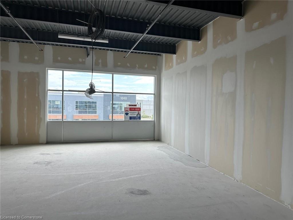 202-1038 Garner Road W Property Photo 16
