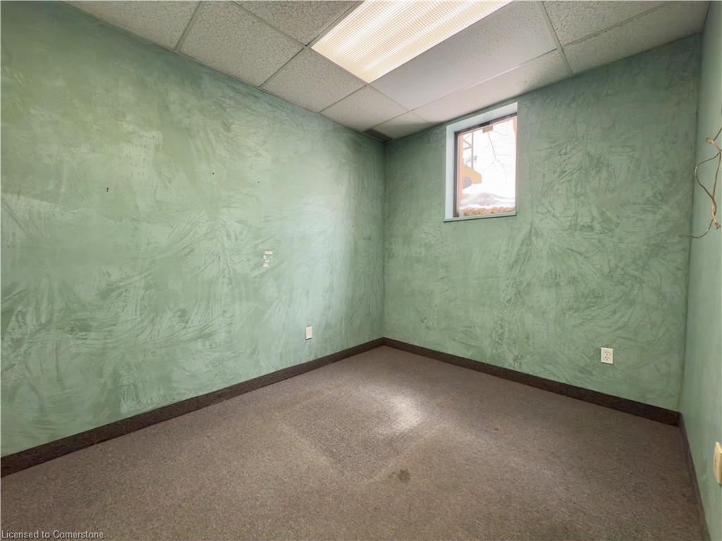 101-15 Westmount Road S Property Photo 8