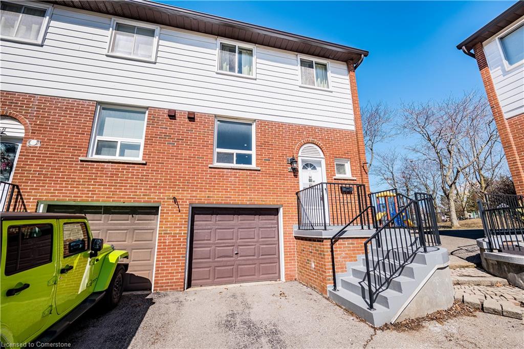 47-2445 Homelands Drive Property Photo
