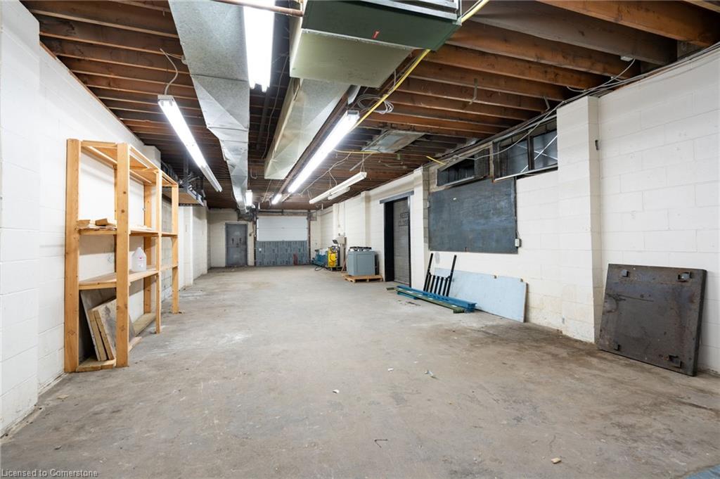 180 Mary Street Property Photo 10