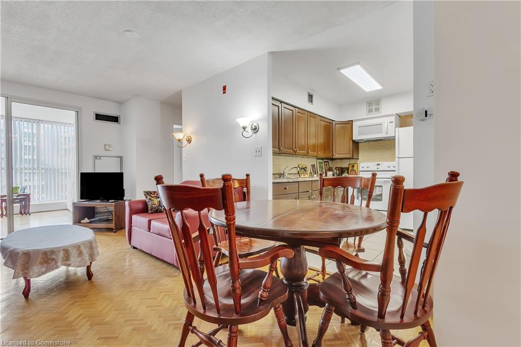756-24 Southport Street Property Photo 10