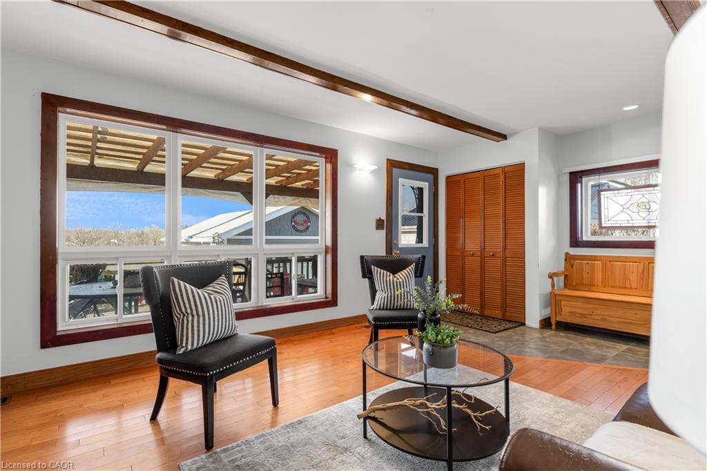 299 Caithness Street E Property Photo 15