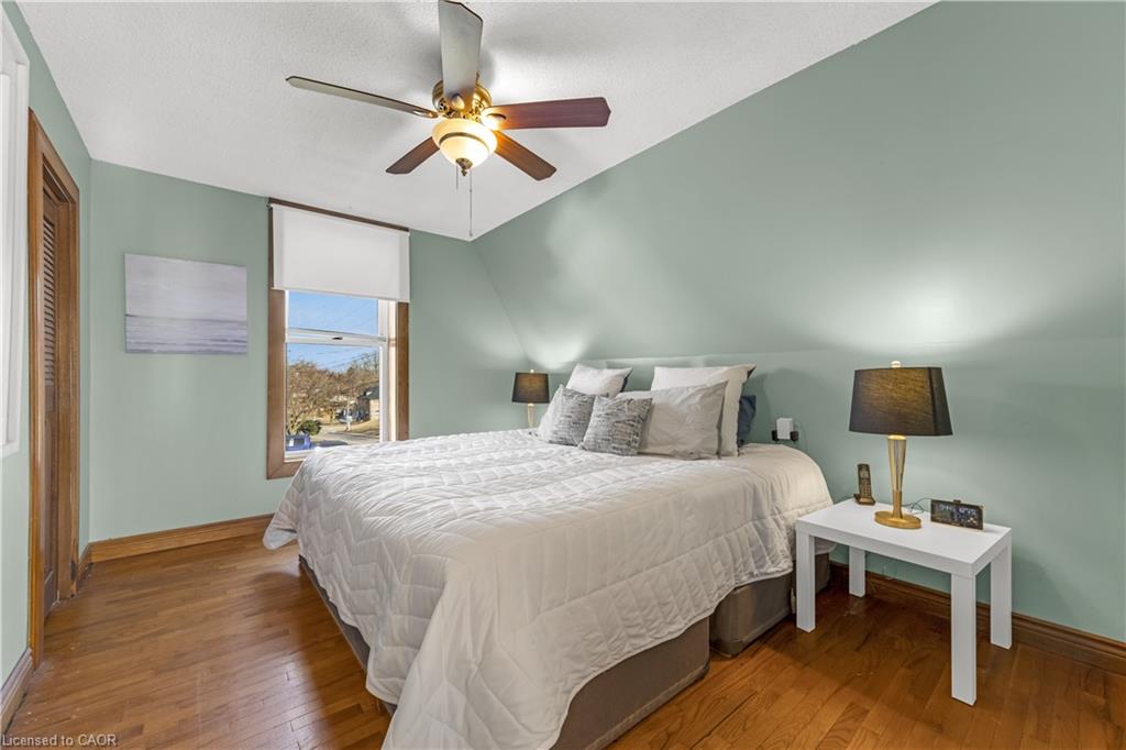 299 Caithness Street E Property Photo 18