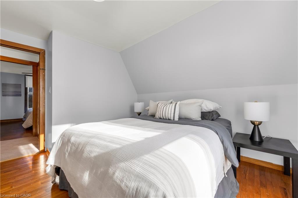 299 Caithness Street E Property Photo 22