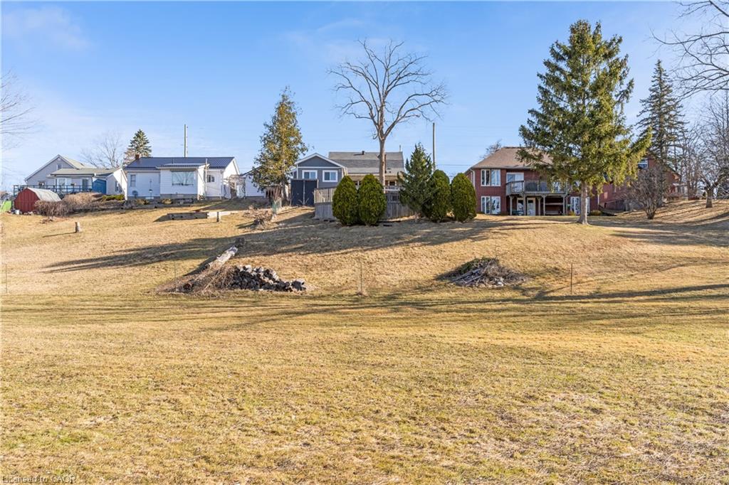 299 Caithness Street E Property Photo 32