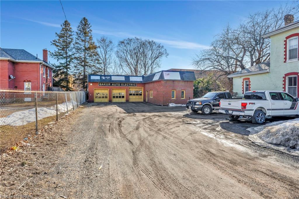 11 Clarence Street Property Photo 2