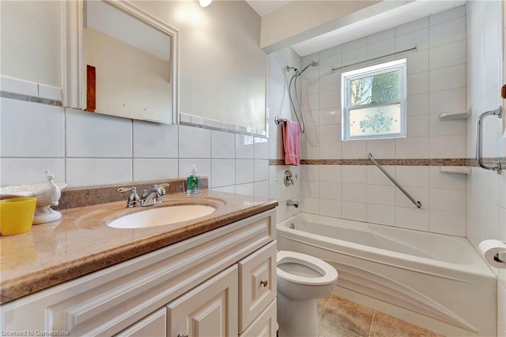 429 Norrie Crescent Property Photo 15