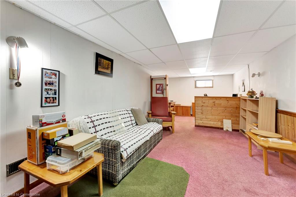 429 Norrie Crescent Property Photo 19