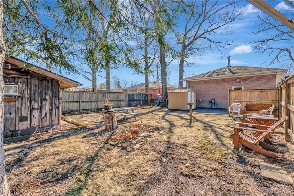 429 Norrie Crescent Property Photo 24