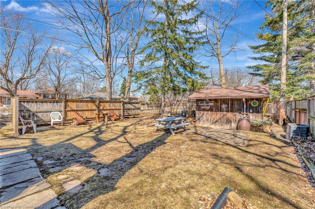 429 Norrie Crescent Property Photo 25
