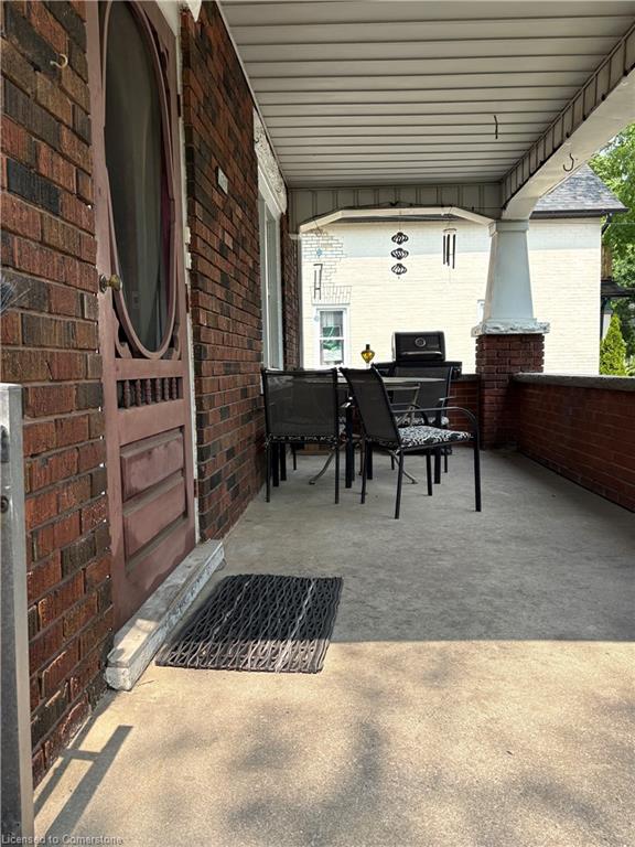 320 Guelph Street Property Photo 6