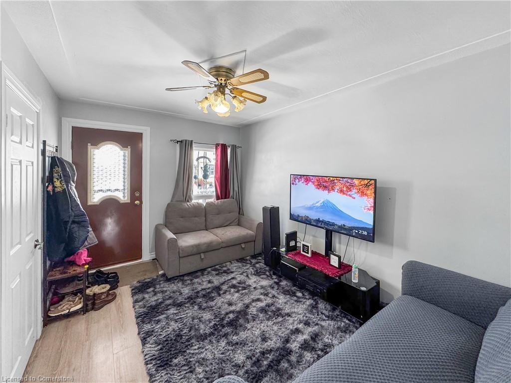 55 Connaught Avenue N Property Photo 2