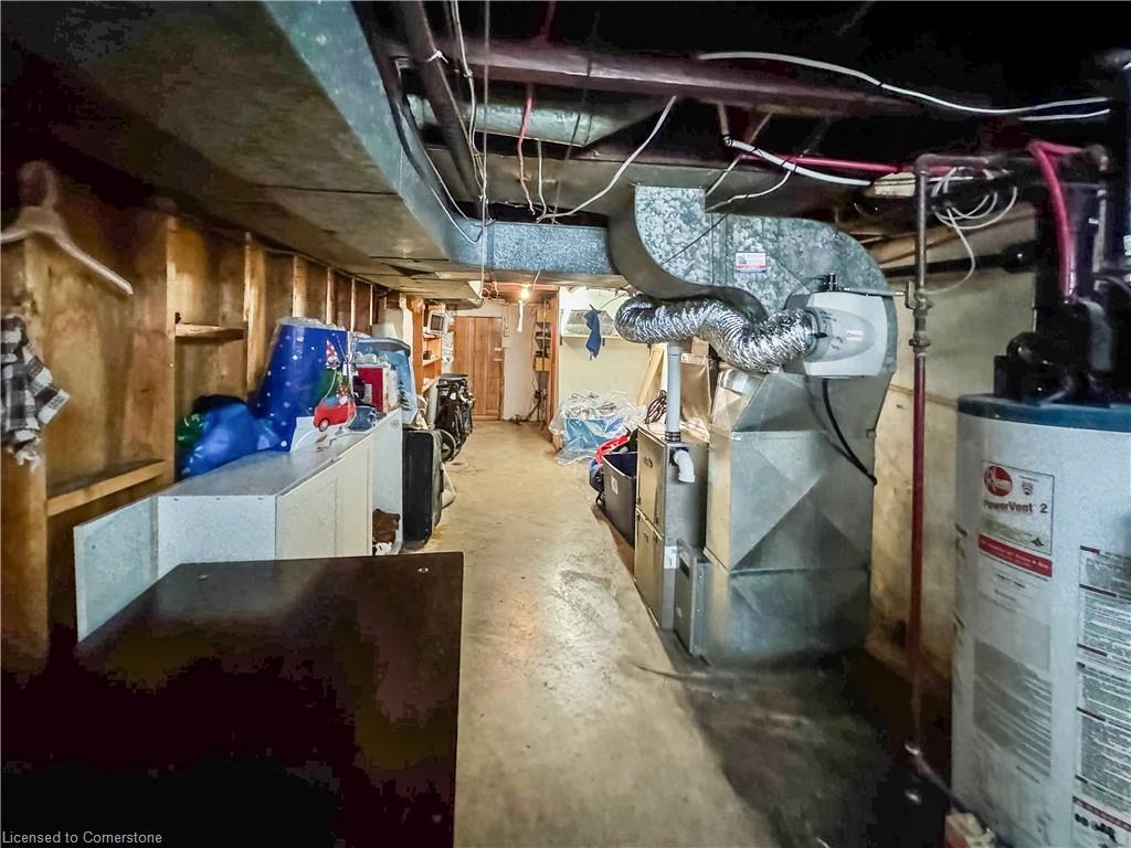 55 Connaught Avenue N Property Photo 12