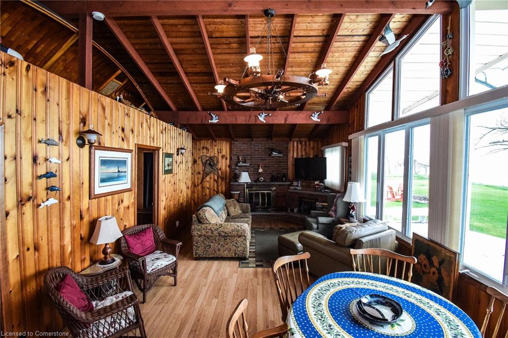 13 Erie Heights Line Property Photo 3