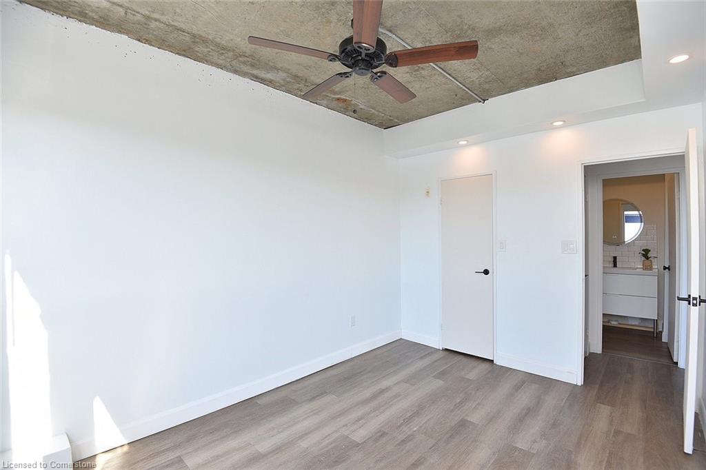 3305-150 Charlton Avenue E Property Photo 13