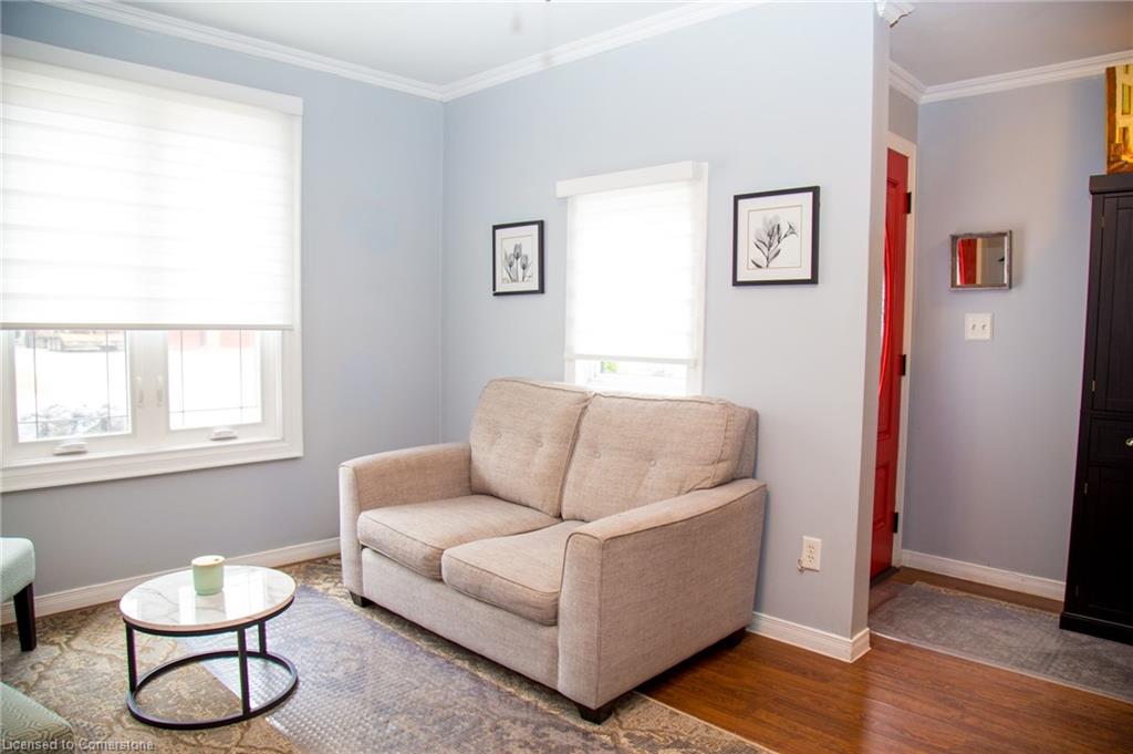 108 Mcnab Street E Property Photo 10