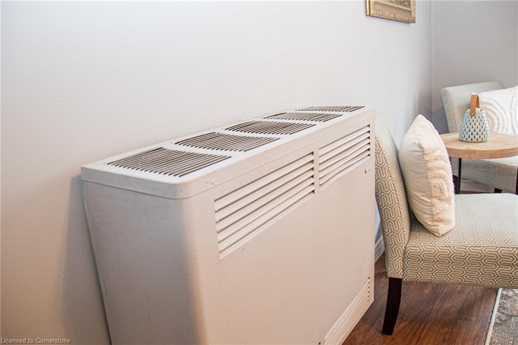 108 Mcnab Street E Property Photo 14