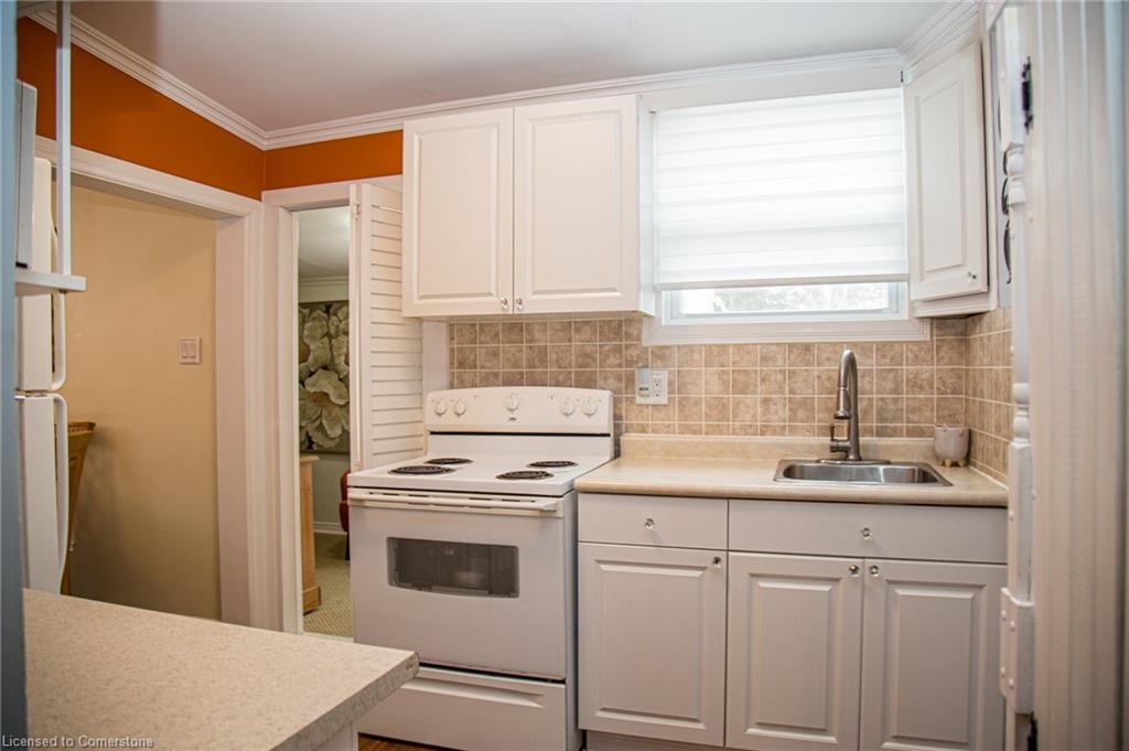 108 Mcnab Street E Property Photo 17