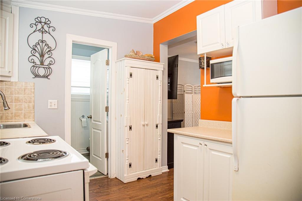 108 Mcnab Street E Property Photo 19