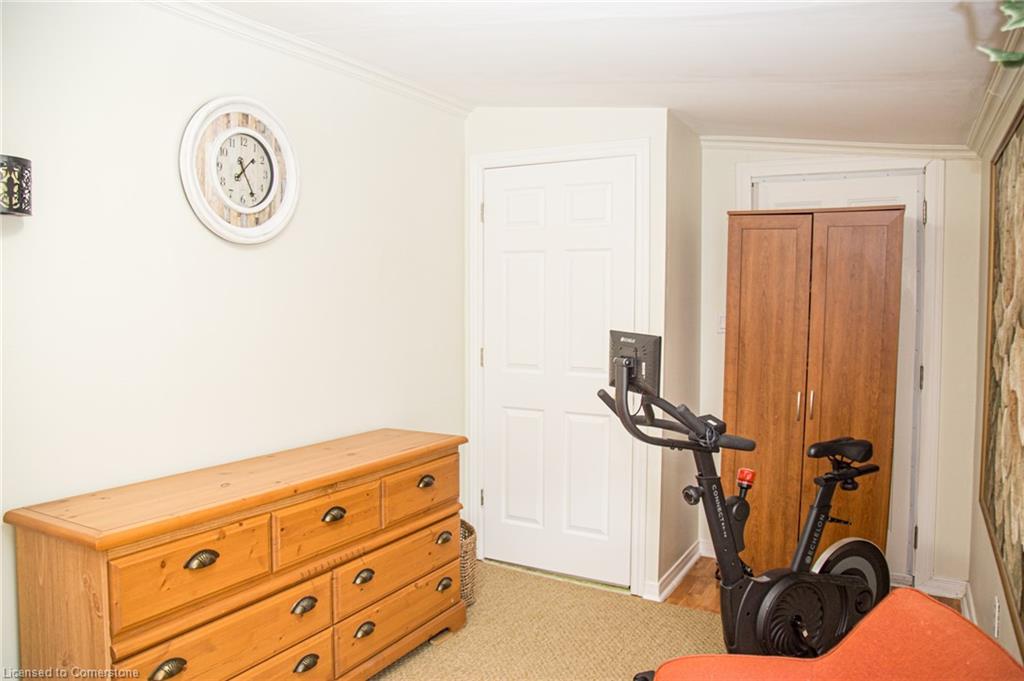 108 Mcnab Street E Property Photo 31
