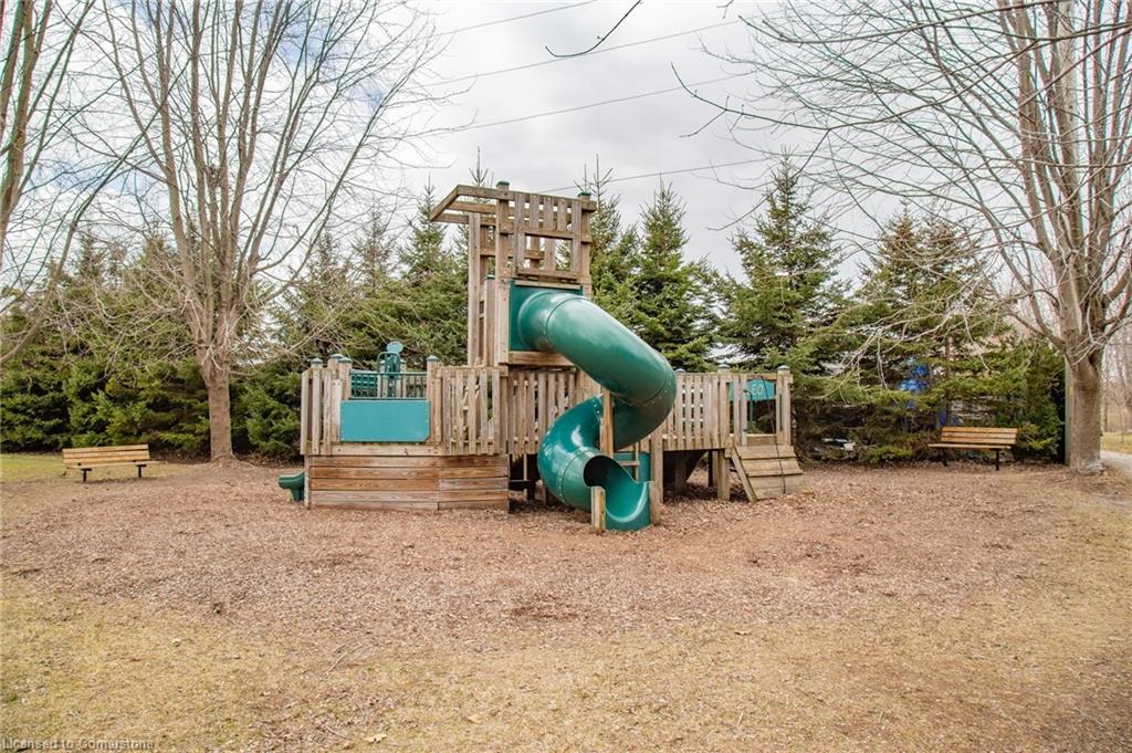 108 Mcnab Street E Property Photo 46
