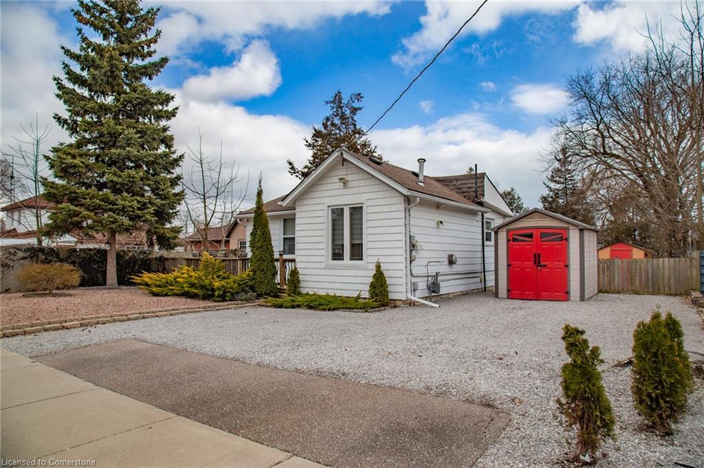 108 Mcnab Street E Property Photo 49