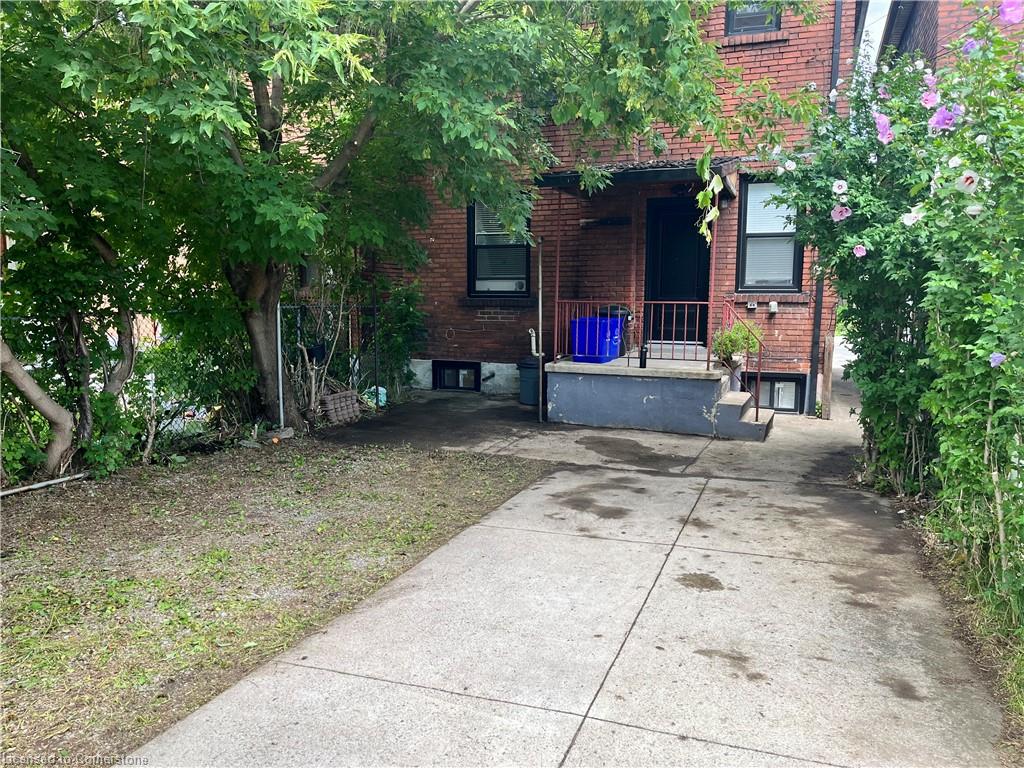 574 Cannon Street E Property Photo 31