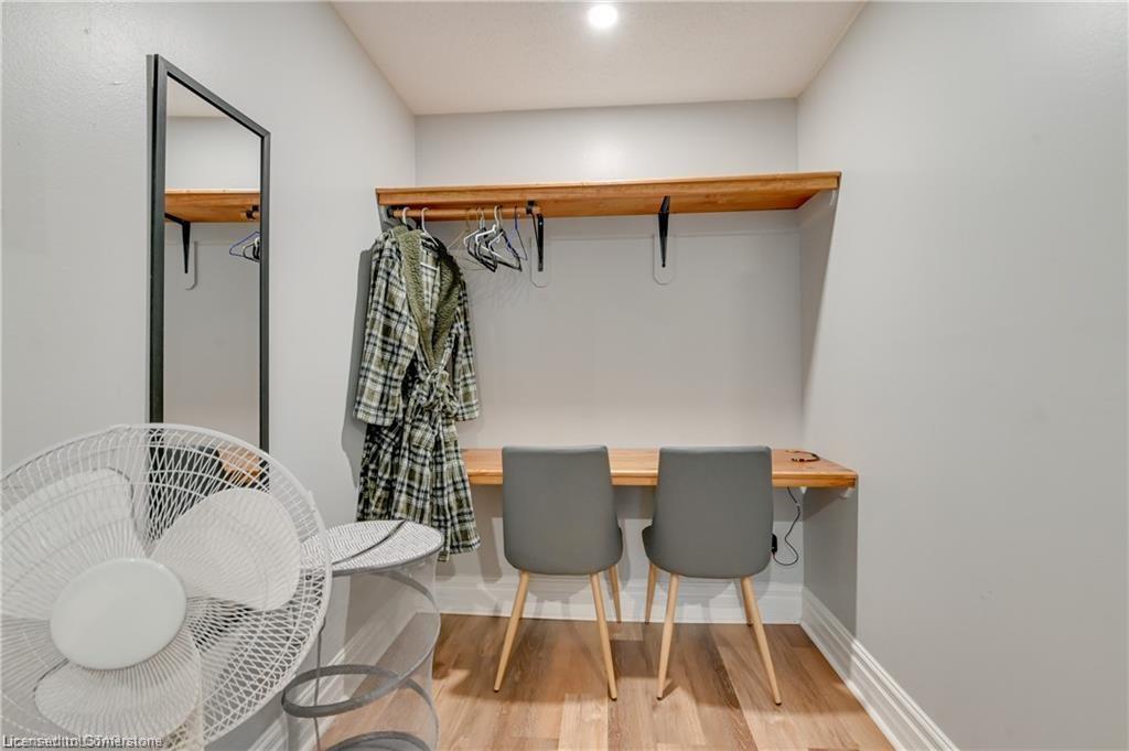 12 Cartwright Street Property Photo 8