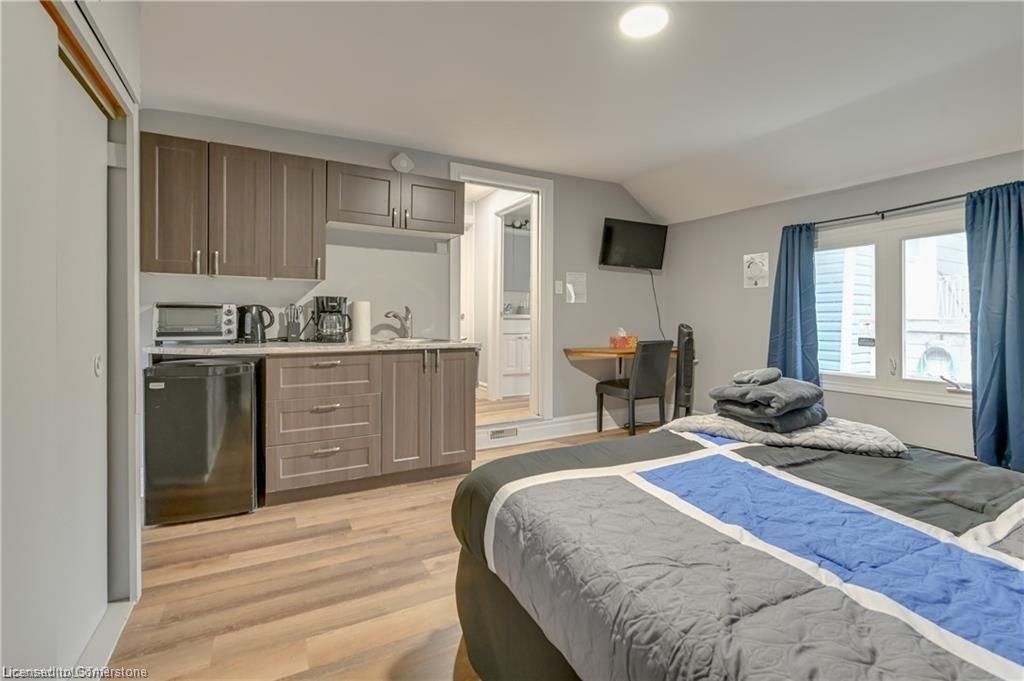 12 Cartwright Street Property Photo 21