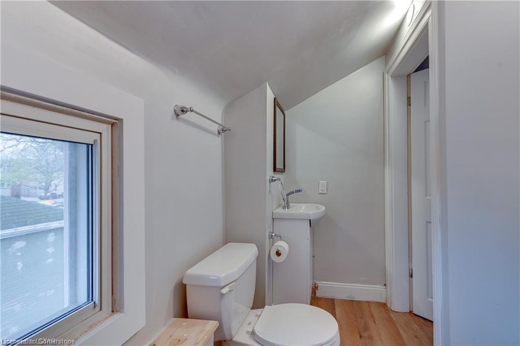 12 Cartwright Street Property Photo 28