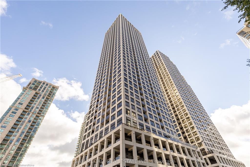 3908-30 Elm Drive W Property Photo