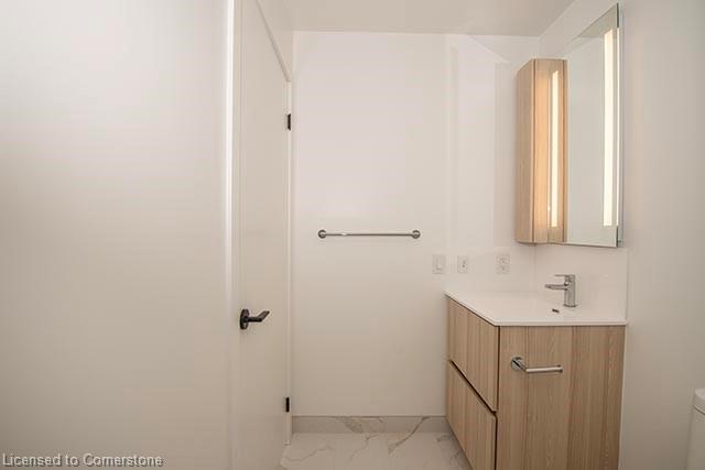 345-215 Lakeshore Road W Property Photo 16