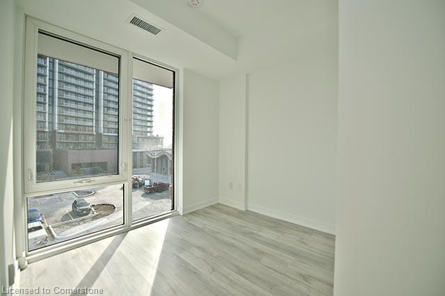 345-215 Lakeshore Road W Property Photo 21