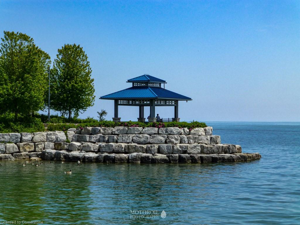345-215 Lakeshore Road W Property Photo 28