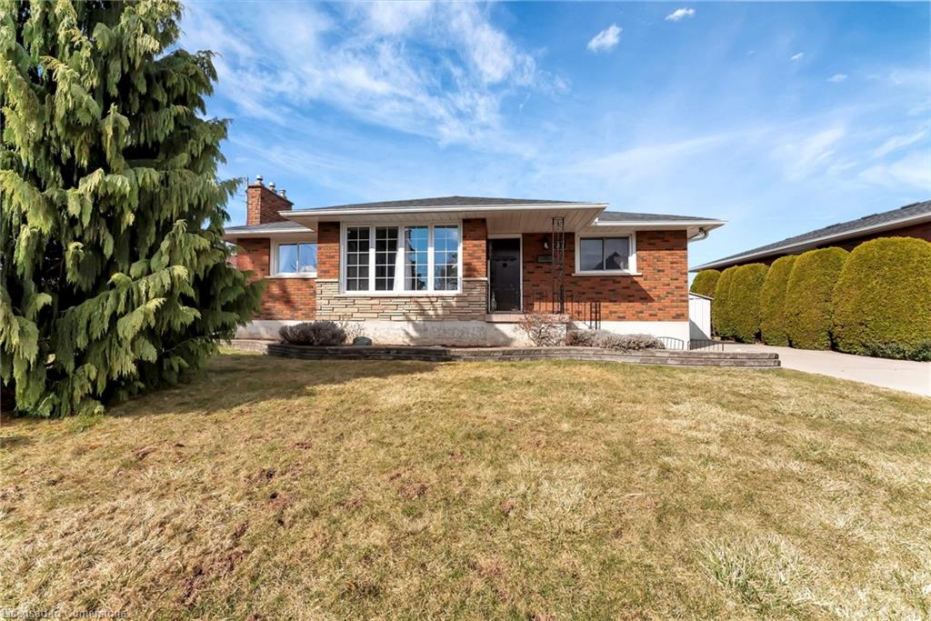 37 Woodsview Avenue Property Photo 1