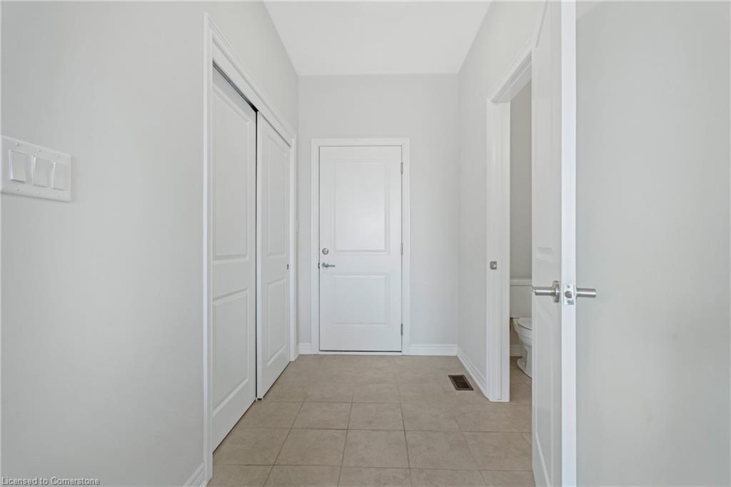 127 Starfire Crescent Property Photo 19
