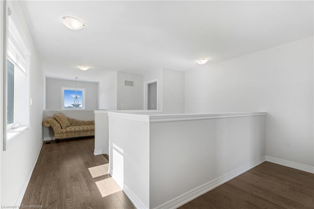 127 Starfire Crescent Property Photo 22