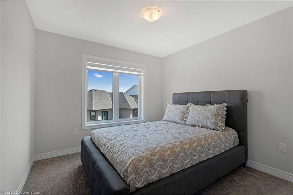 127 Starfire Crescent Property Photo 23
