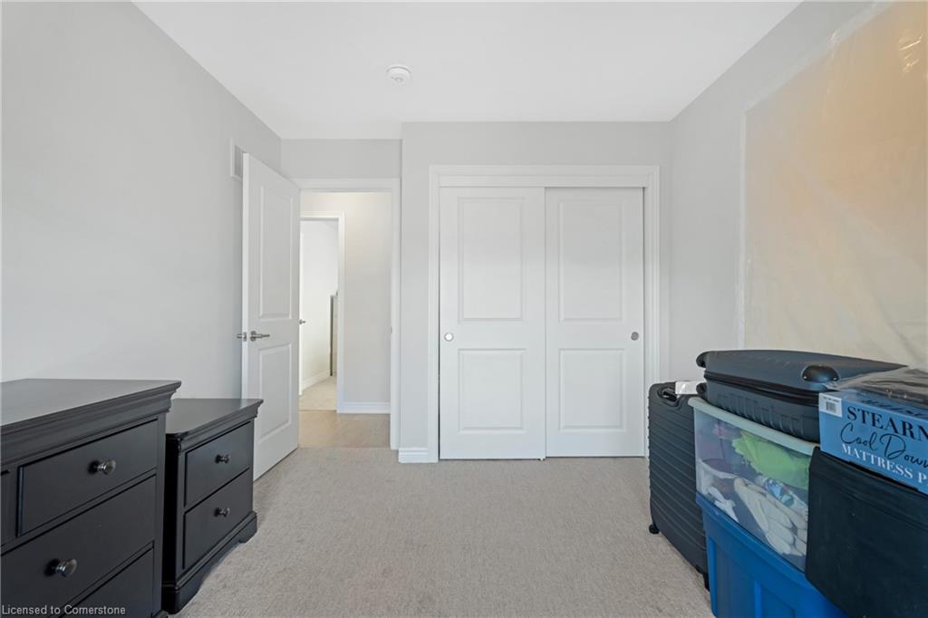 127 Starfire Crescent Property Photo 27