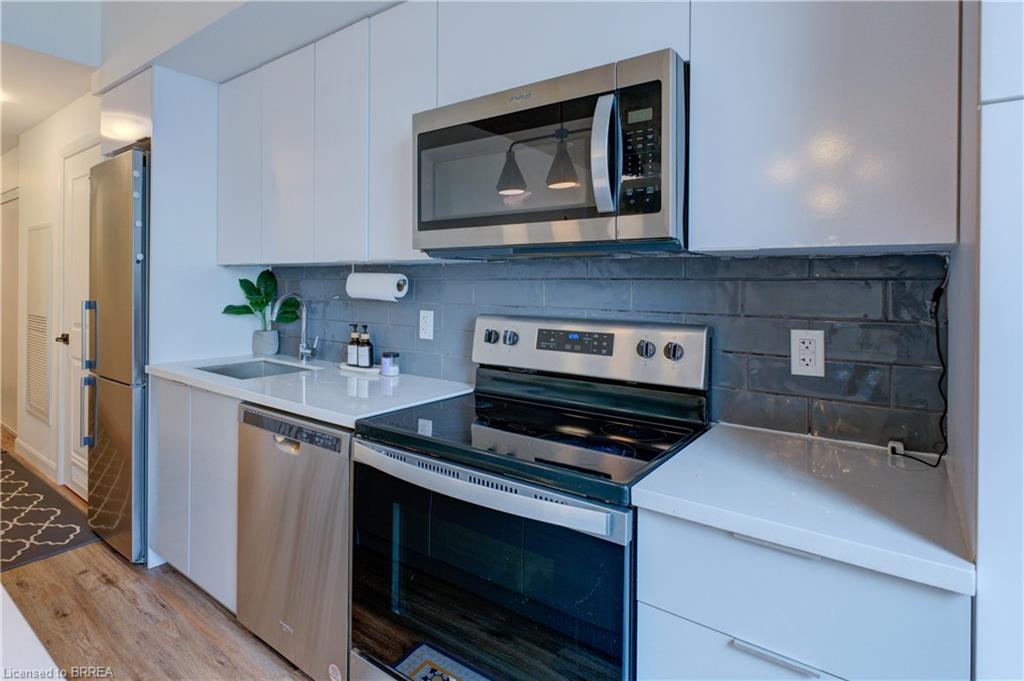 206-7 Erie Avenue Property Photo 11