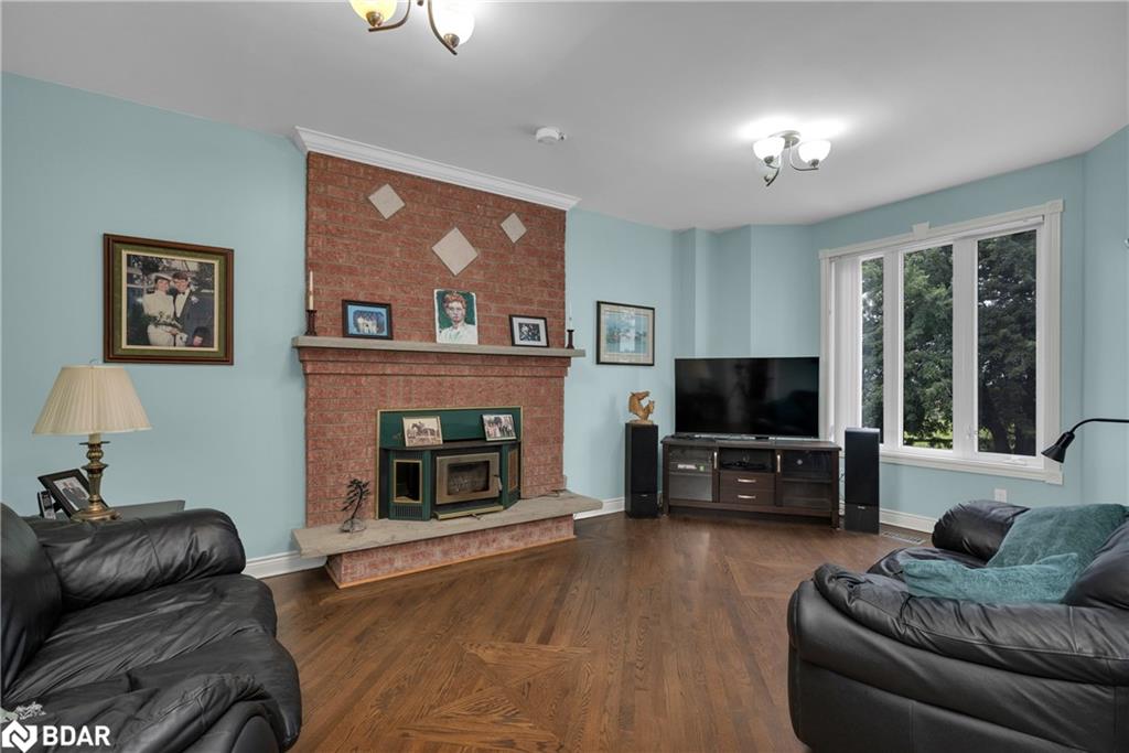 433143 4 Line Property Photo 17