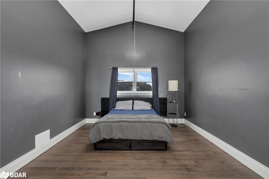 433143 4 Line Property Photo 42